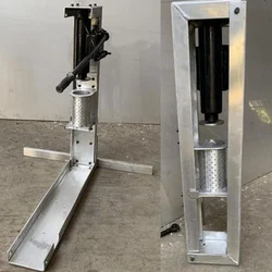 Commercial Briquettes Making Machine, 30 to 35 Briquettes per hr